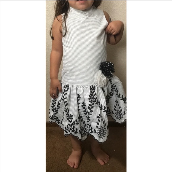 Ava and Yelly embroidered party dress - Picture 3 of 9